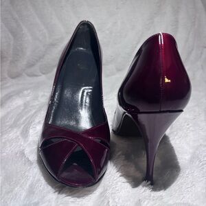 Stuart Weitzman Patent Leather Heels in Burgundy